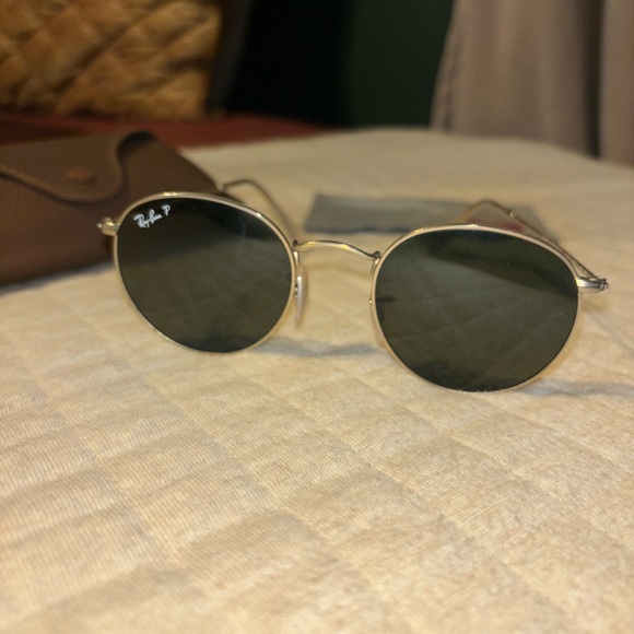 Women’s Gold Ray-bans Sunglasses with Case and Microfiber Cloth - Picture 2 of 2